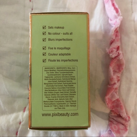 Makeup And Skincare Gift Set: Multiple Brands - Picture 7 of 7